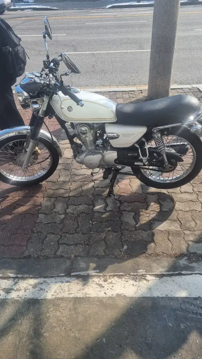 울프 125cc 14년식